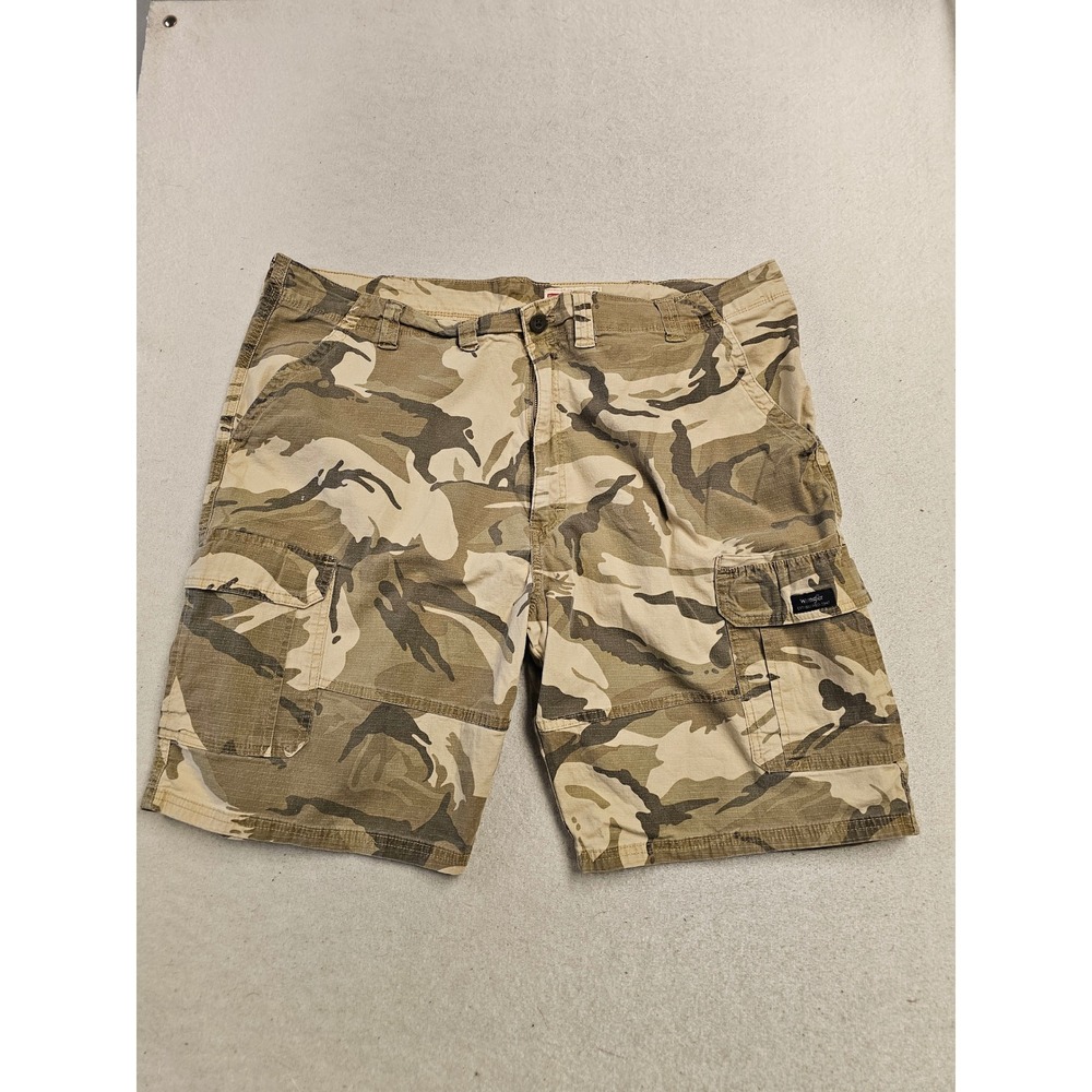 Wrangler‎ Mens Relaxed Fit Cargo Shorts Camo Ripstop Stretch Size 44 1123362/3
